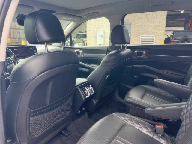 Белый Киа Соренто, объемом двигателя 2.5 л и пробегом 22 тыс. км за 15000 $, фото 10 на Automoto.ua