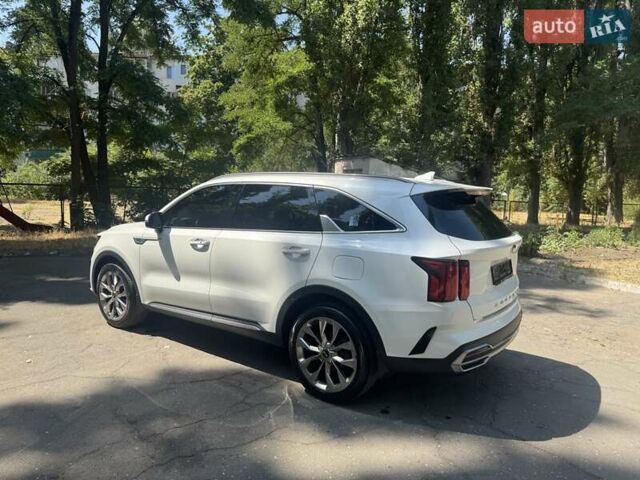 Белый Киа Соренто, объемом двигателя 2.2 л и пробегом 105 тыс. км за 32800 $, фото 4 на Automoto.ua