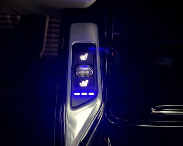 Белый Киа Соренто, объемом двигателя 1.6 л и пробегом 52 тыс. км за 35000 $, фото 20 на Automoto.ua