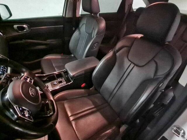 Белый Киа Соренто, объемом двигателя 2.2 л и пробегом 42 тыс. км за 31000 $, фото 10 на Automoto.ua