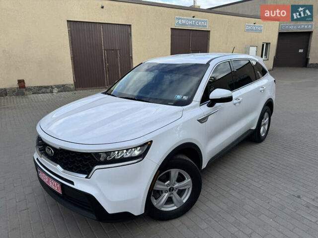 Белый Киа Соренто, объемом двигателя 2.5 л и пробегом 259 тыс. км за 19200 $, фото 1 на Automoto.ua
