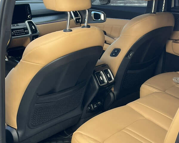 Белый Киа Соренто, объемом двигателя 1.6 л и пробегом 26 тыс. км за 44000 $, фото 16 на Automoto.ua