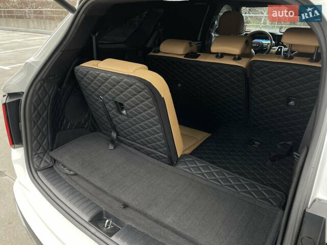 Білий Кіа Соренто, об'ємом двигуна 1.6 л та пробігом 25 тис. км за 41900 $, фото 27 на Automoto.ua