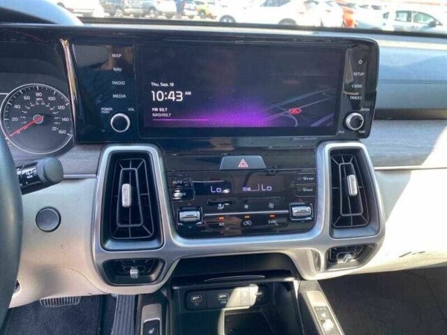 Білий Кіа Соренто, об'ємом двигуна 2.5 л та пробігом 26 тис. км за 11200 $, фото 13 на Automoto.ua