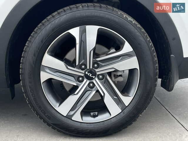 Білий Кіа Соренто, об'ємом двигуна 1.6 л та пробігом 25 тис. км за 41900 $, фото 11 на Automoto.ua