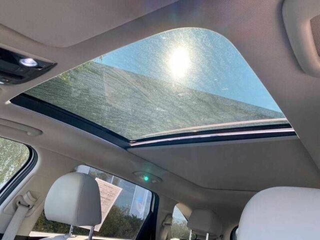 Білий Кіа Соренто, об'ємом двигуна 2.5 л та пробігом 26 тис. км за 11200 $, фото 10 на Automoto.ua