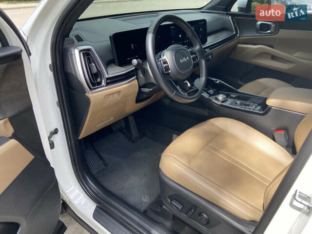 Белый Киа Соренто, объемом двигателя 2.2 л и пробегом 105 тыс. км за 39700 $, фото 6 на Automoto.ua