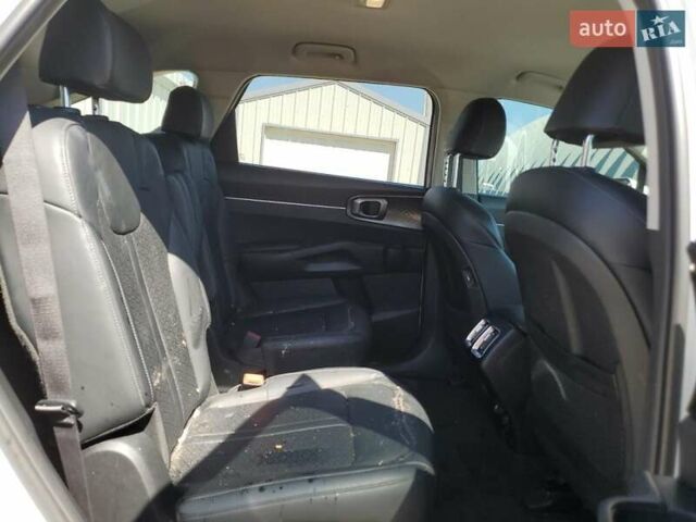 Белый Киа Соренто, объемом двигателя 1.6 л и пробегом 45 тыс. км за 11500 $, фото 10 на Automoto.ua