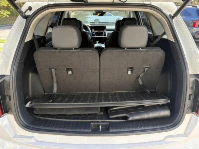 Кіа Соренто 2023 у Києві на Automoto.ua Білий Кіа Соренто, об'ємом двигуна 2.5 л та пробігом 13 тис. км за 11800 $, фото 23 на Automoto.ua