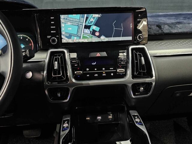 Білий Кіа Соренто, об'ємом двигуна 2.2 л та пробігом 34 тис. км за 20100 $, фото 7 на Automoto.ua