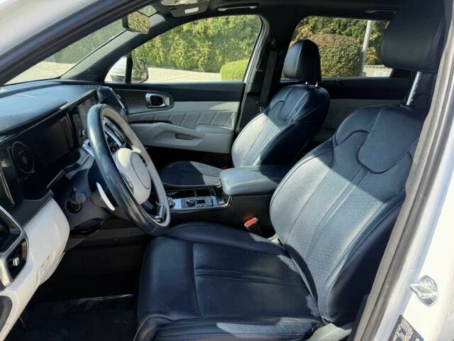 Белый Киа Соренто, объемом двигателя 1.6 л и пробегом 29 тыс. км за 21000 $, фото 8 на Automoto.ua