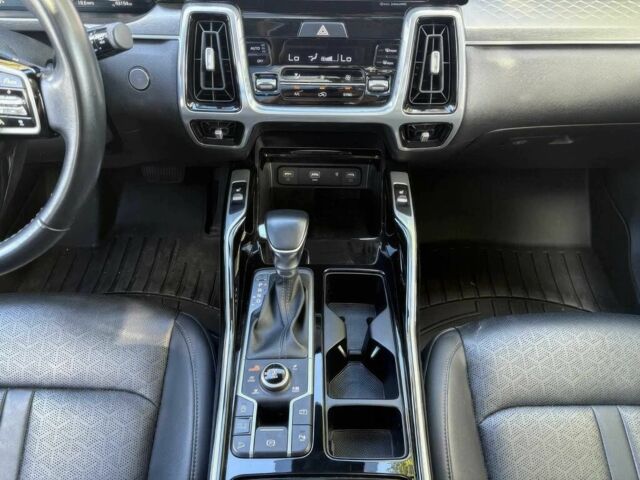 Кіа Соренто 2023 у Києві на Automoto.ua Білий Кіа Соренто, об'ємом двигуна 2.5 л та пробігом 13 тис. км за 11800 $, фото 13 на Automoto.ua