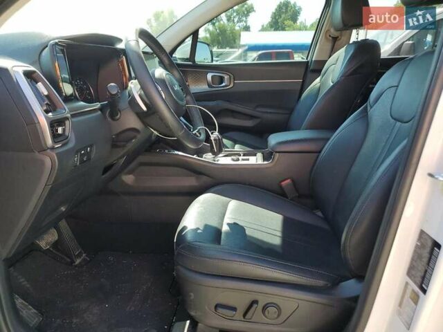 Белый Киа Соренто, объемом двигателя 1.6 л и пробегом 45 тыс. км за 11500 $, фото 6 на Automoto.ua