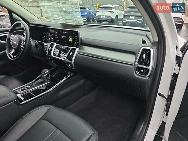 Білий Кіа Соренто, об'ємом двигуна 2.5 л та пробігом 18 тис. км за 16000 $, фото 6 на Automoto.ua