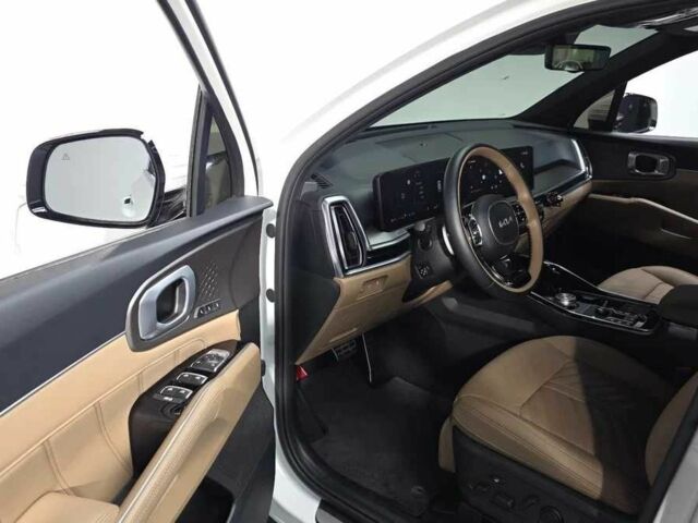 Белый Киа Соренто, объемом двигателя 1.6 л и пробегом 6 тыс. км за 34000 $, фото 4 на Automoto.ua