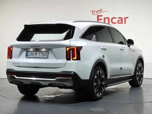 Белый Киа Соренто, объемом двигателя 1.6 л и пробегом 6 тыс. км за 34000 $, фото 2 на Automoto.ua