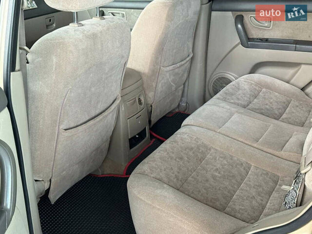 Бежевый Киа Соренто, объемом двигателя 3.5 л и пробегом 171 тыс. км за 4990 $, фото 12 на Automoto.ua