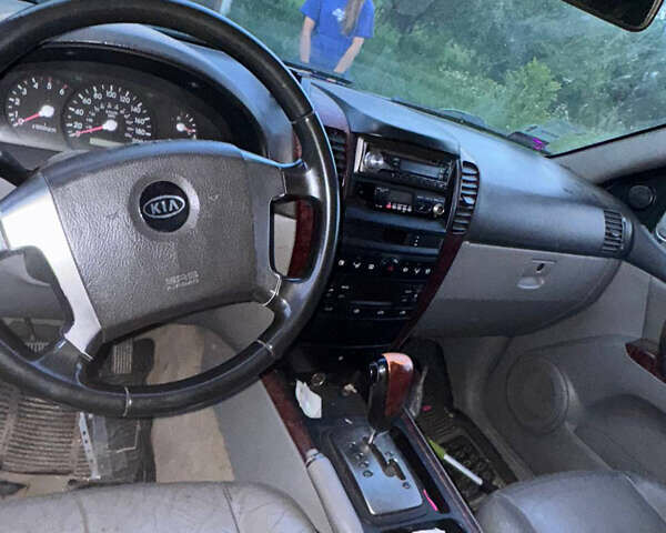 Бежевий Кіа Соренто, об'ємом двигуна 2.5 л та пробігом 310 тис. км за 4500 $, фото 5 на Automoto.ua