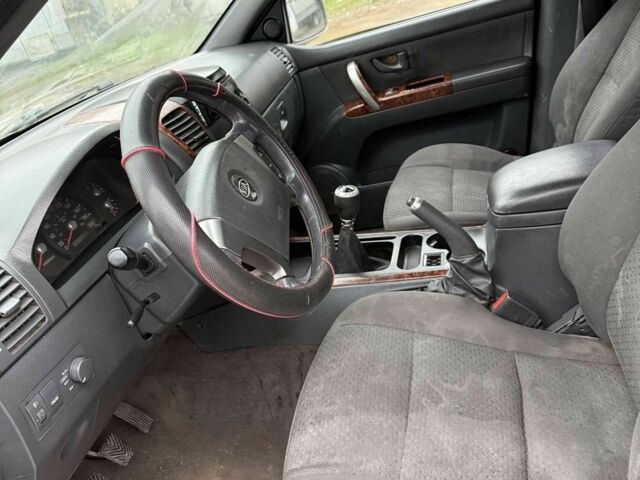 Кіа Соренто 2004 у Харкові на Automoto.ua Бежевий Кіа Соренто, об'ємом двигуна 2.5 л та пробігом 280 тис. км за 3500 $, фото 6 на Automoto.ua