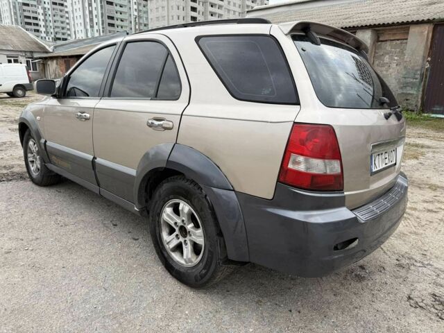 Кіа Соренто 2004 у Харкові на Automoto.ua Бежевий Кіа Соренто, об'ємом двигуна 2.5 л та пробігом 290 тис. км за 3700 $, фото 2 на Automoto.ua