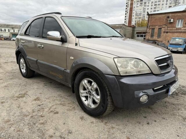 Кіа Соренто 2004 у Харкові на Automoto.ua Бежевий Кіа Соренто, об'ємом двигуна 2.5 л та пробігом 290 тис. км за 3700 $, фото 3 на Automoto.ua
