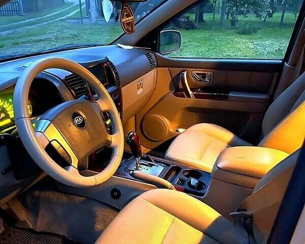 Бежевый Киа Соренто, объемом двигателя 3.5 л и пробегом 294 тыс. км за 8000 $, фото 4 на Automoto.ua