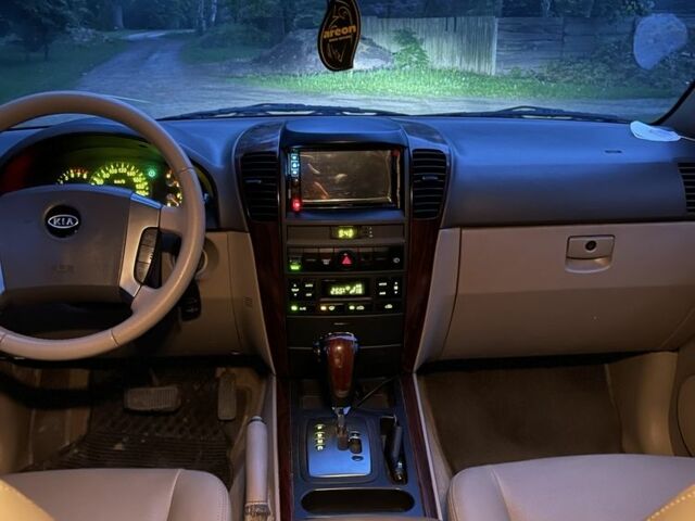 Бежевый Киа Соренто, объемом двигателя 3.5 л и пробегом 274 тыс. км за 7000 $, фото 5 на Automoto.ua