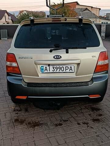 Кіа Соренто 2009 у Белой Церкве на Automoto.ua Бежевий Кіа Соренто, об'ємом двигуна 2.5 л та пробігом 350 тис. км за 8500 $, фото 1 на Automoto.ua
