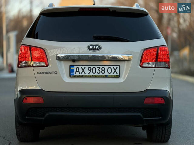 Бежевый Киа Соренто, объемом двигателя 2.4 л и пробегом 203 тыс. км за 10999 $, фото 3 на Automoto.ua