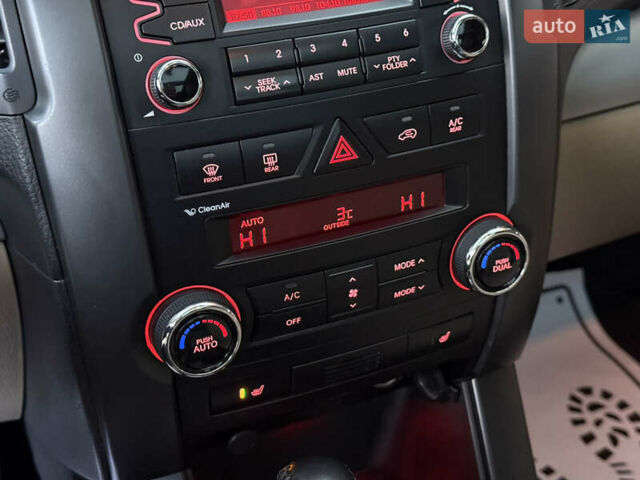 Бежевый Киа Соренто, объемом двигателя 2.4 л и пробегом 203 тыс. км за 10999 $, фото 44 на Automoto.ua