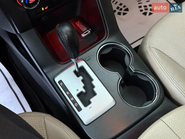 Бежевый Киа Соренто, объемом двигателя 2.4 л и пробегом 203 тыс. км за 10999 $, фото 49 на Automoto.ua