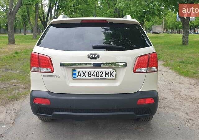 Бежевый Киа Соренто, объемом двигателя 2.36 л и пробегом 130 тыс. км за 13000 $, фото 19 на Automoto.ua