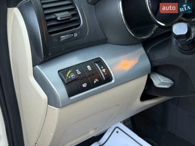 Бежевый Киа Соренто, объемом двигателя 2.4 л и пробегом 203 тыс. км за 10999 $, фото 39 на Automoto.ua