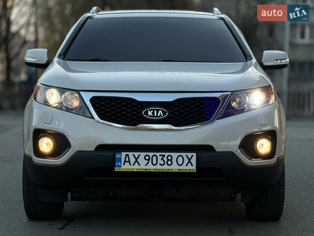Бежевый Киа Соренто, объемом двигателя 2.4 л и пробегом 203 тыс. км за 10999 $, фото 7 на Automoto.ua