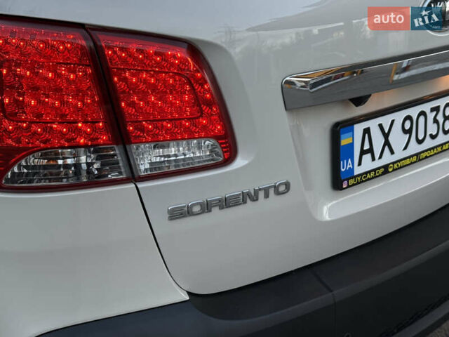 Бежевый Киа Соренто, объемом двигателя 2.4 л и пробегом 203 тыс. км за 10999 $, фото 25 на Automoto.ua
