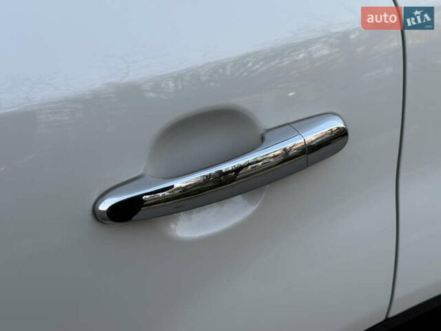 Бежевый Киа Соренто, объемом двигателя 2.4 л и пробегом 203 тыс. км за 10999 $, фото 20 на Automoto.ua