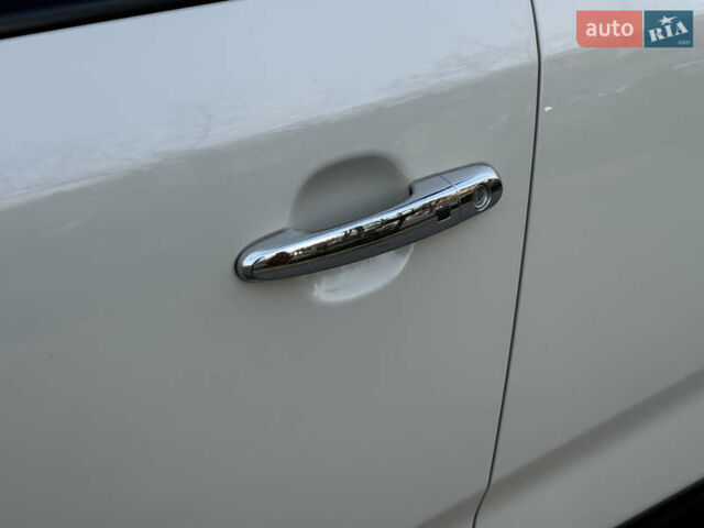 Бежевый Киа Соренто, объемом двигателя 2.4 л и пробегом 203 тыс. км за 10999 $, фото 22 на Automoto.ua