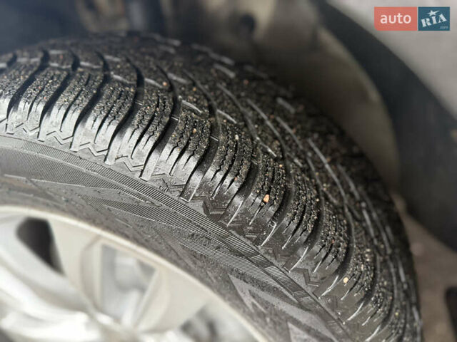 Бежевий Кіа Соренто, об'ємом двигуна 2.2 л та пробігом 269 тис. км за 11200 $, фото 14 на Automoto.ua