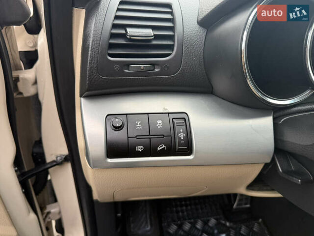 Бежевий Кіа Соренто, об'ємом двигуна 2.2 л та пробігом 269 тис. км за 11200 $, фото 20 на Automoto.ua