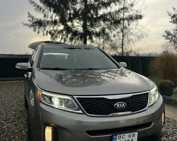 Бежевый Киа Соренто, объемом двигателя 2.36 л и пробегом 217 тыс. км за 13200 $, фото 1 на Automoto.ua