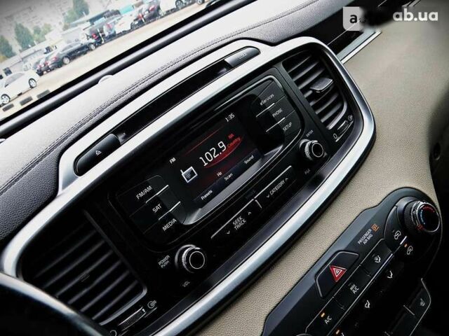Черный Киа Соренто, объемом двигателя 2.4 л и пробегом 128 тыс. км за 15900 $, фото 10 на Automoto.ua