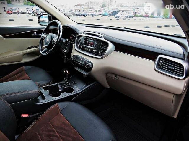Черный Киа Соренто, объемом двигателя 2.4 л и пробегом 128 тыс. км за 15900 $, фото 17 на Automoto.ua