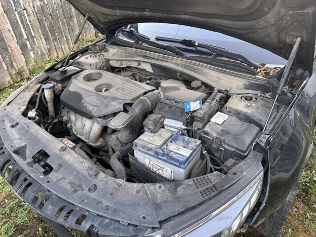 Черный Киа Соренто, объемом двигателя 2 л и пробегом 190 тыс. км за 3800 $, фото 4 на Automoto.ua