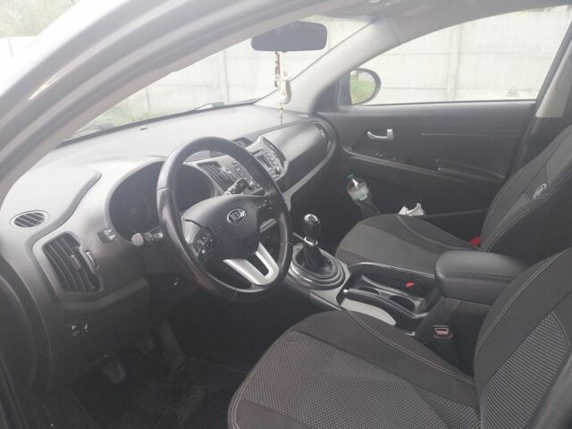 Черный Киа Соренто, объемом двигателя 1.7 л и пробегом 180 тыс. км за 13000 $, фото 8 на Automoto.ua