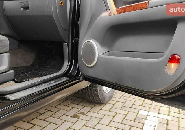 Черный Киа Соренто, объемом двигателя 2.5 л и пробегом 240 тыс. км за 7500 $, фото 17 на Automoto.ua