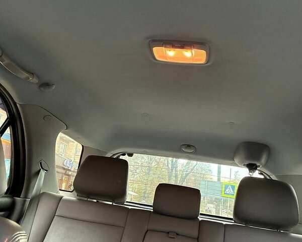 Чорний Кіа Соренто, об'ємом двигуна 2.35 л та пробігом 210 тис. км за 6500 $, фото 17 на Automoto.ua