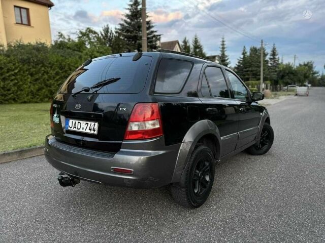Чорний Кіа Соренто, об'ємом двигуна 0 л та пробігом 250 тис. км за 1649 $, фото 3 на Automoto.ua