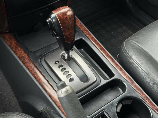 Черный Киа Соренто, объемом двигателя 2.5 л и пробегом 303 тыс. км за 6990 $, фото 21 на Automoto.ua