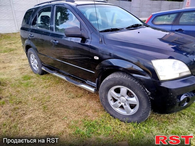 Черный Киа Соренто, объемом двигателя 2.5 л и пробегом 200 тыс. км за 3820 $, фото 3 на Automoto.ua