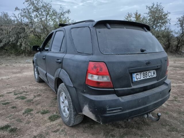 Черный Киа Соренто, объемом двигателя 2.5 л и пробегом 300 тыс. км за 3299 $, фото 4 на Automoto.ua
